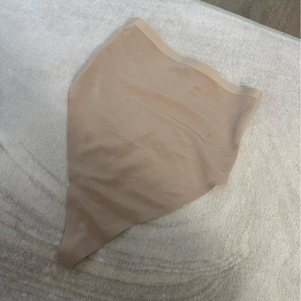 SKIMS SEAMLESS SCULPT HIGH-WAISTED THONG